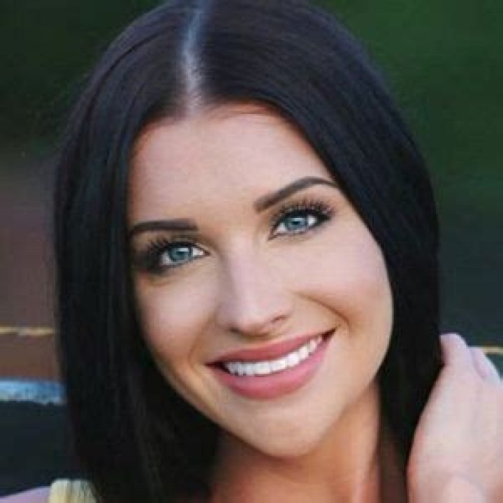 
Amber Balcaen Age, Birthday, Wikipedia, Who, Nationality, Biography 