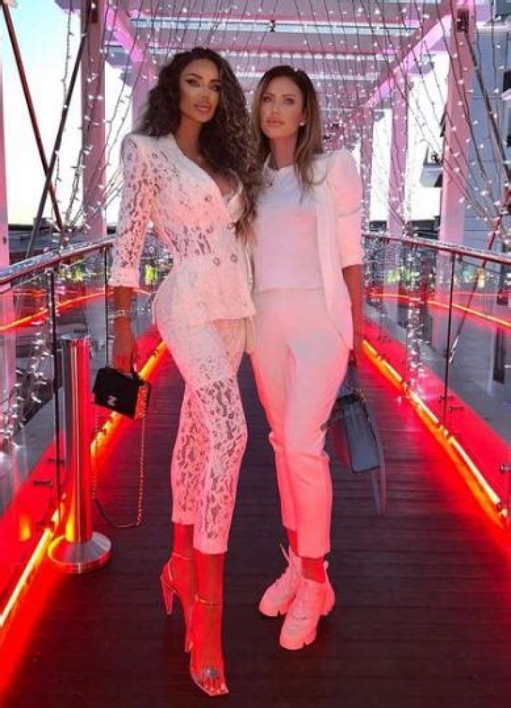 Bianca Dragusanu Height, Weight, Net Worth, Age, Birthday, Wikipedia, Who, Nationality, Biography