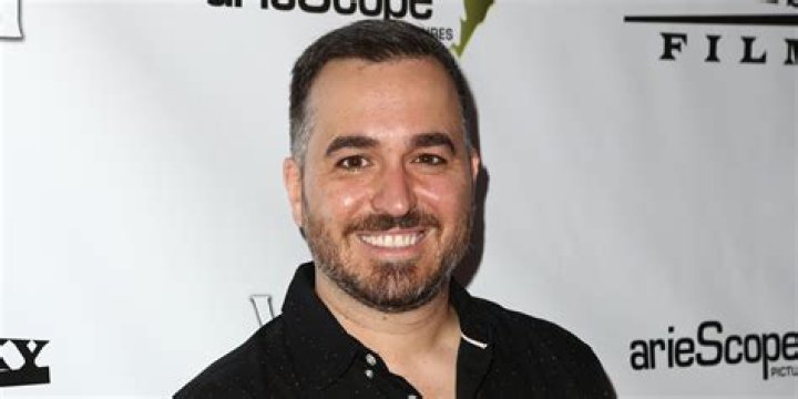 Brian Quinn’s Net Worth, Wife, Family, Weight Loss. How tall is he?