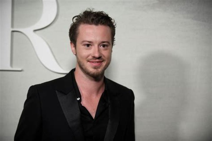 Does Joseph Quinn Have A Girlfriend In 2022? Dating Life Of Eddie Munson From Stranger Things