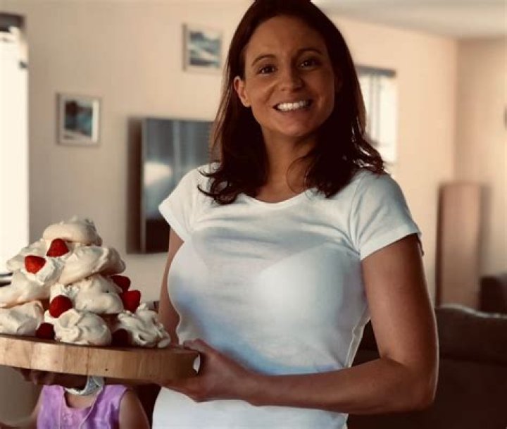 
Felicity Evans Age, Birthday, Wikipedia, Who, Nationality, Biography 