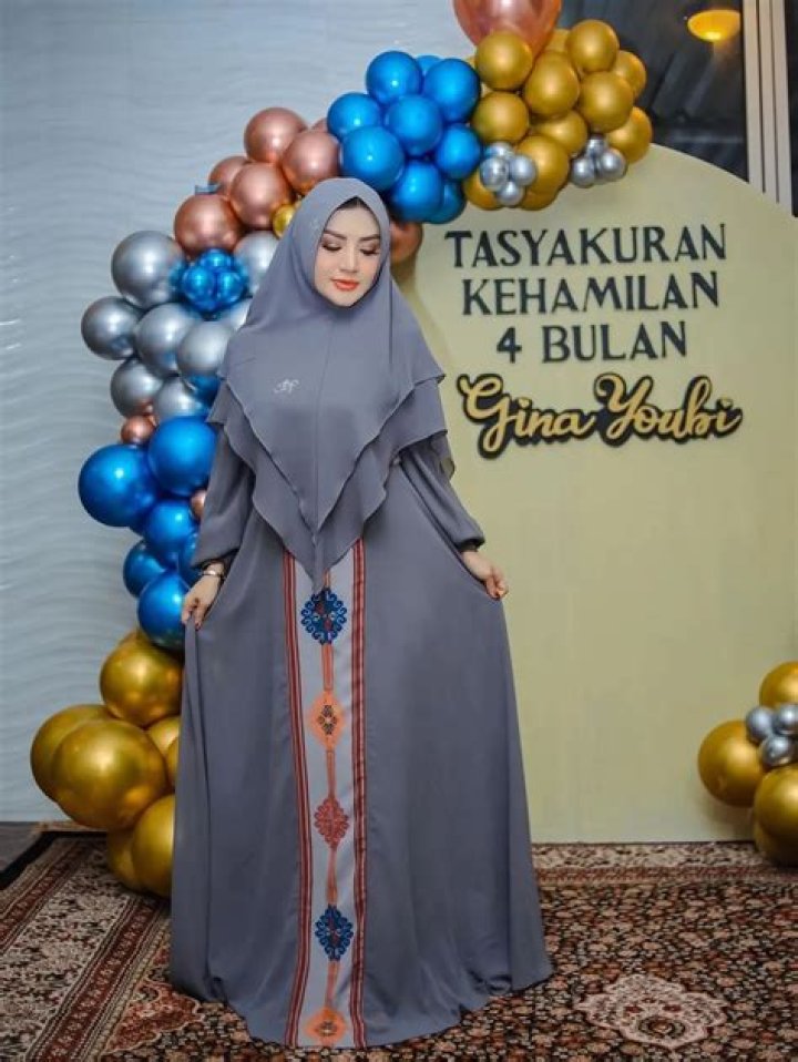 Gina Youbi Height, Weight, Net Worth, Age, Birthday, Wikipedia, Who, Nationality, Biography