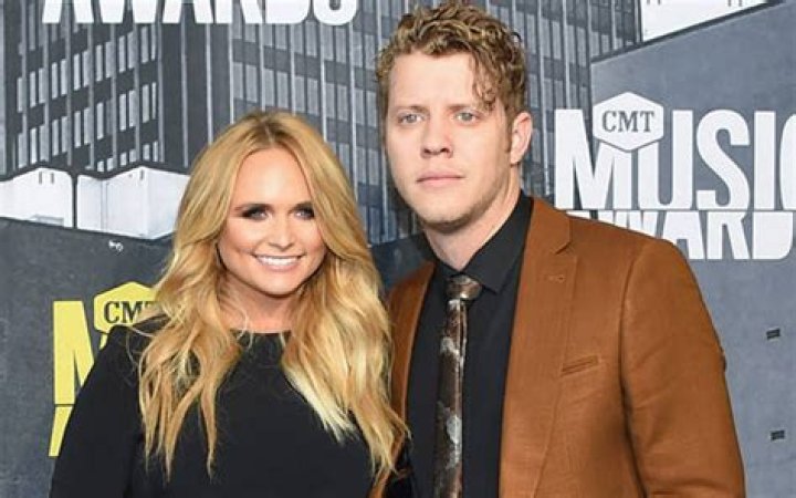
Is Anderson East Married to Wife? Or Dating a Girlfriend? 