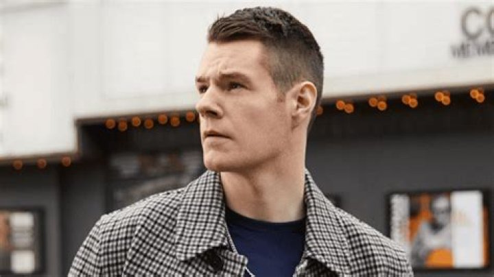 Is Connor Swindells Gay In Real Life? Sex Education Star Sexuality Exposed!