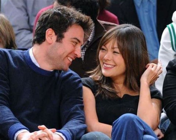 Is Josh Radnor Married to Wife? Or Dating a Girlfriend? Past Relationships.