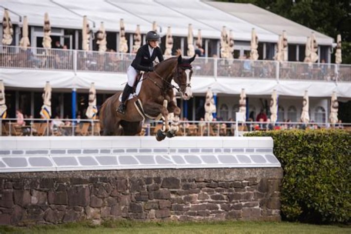 
Jockey Cassandra Orschel Makes An Impression On Derby Hamberg 2022 