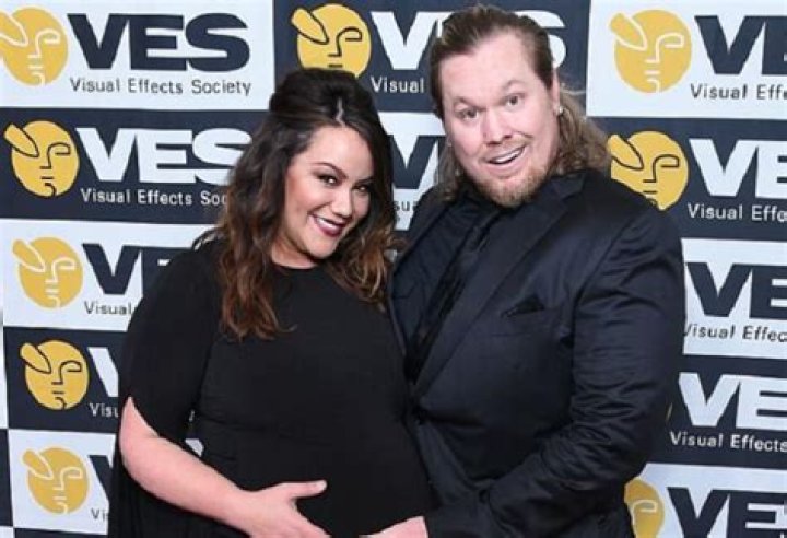 Katy Mixon – All About The Actress and Her Husband Breaux Greer
