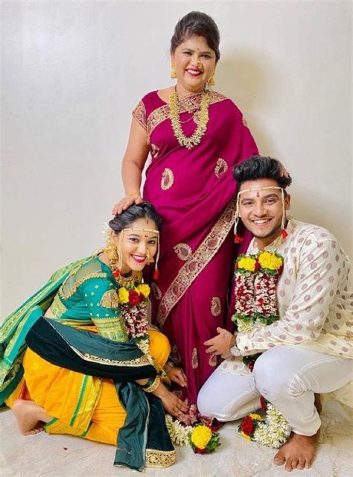 
komal kharat Height, Weight, Net Worth, Age, Birthday, Wikipedia, Who, Nationality, Biography 