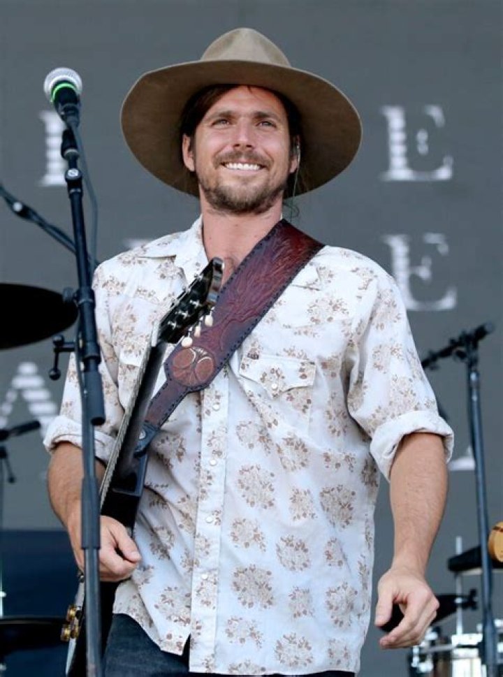 Lukas Nelson Height, Weight, Net Worth, Age, Birthday, Wikipedia, Who, Nationality, Biography