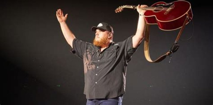 Luke Combs Height, Weight, Net Worth, Age, Birthday, Wikipedia, Who, Nationality, Biography