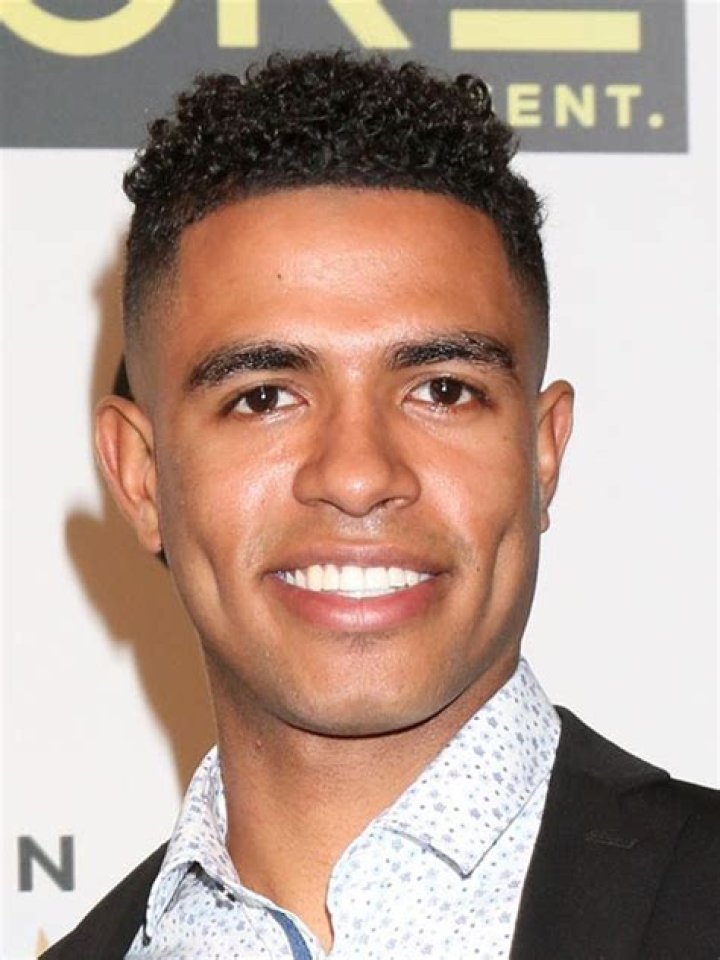 Mandela Van Peebles Height, Weight, Net Worth, Age, Birthday, Wikipedia, Who, Nationality, Biography