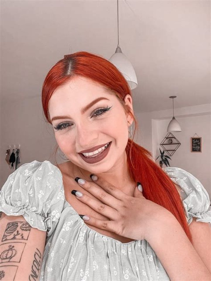 Marian Y YA Height, Weight, Net Worth, Age, Birthday, Wikipedia, Who, Instagram, Biography