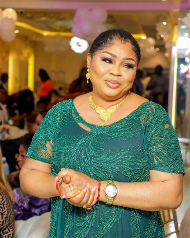 
Money Pours Down On Regina Daniels As She Storms The Club With Her Mother, Rita Daniels. 