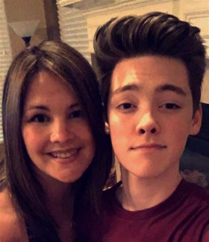 
Myta Herron Height, Weight, Net Worth, Age, Birthday, Wikipedia, Who, Nationality, Biography 