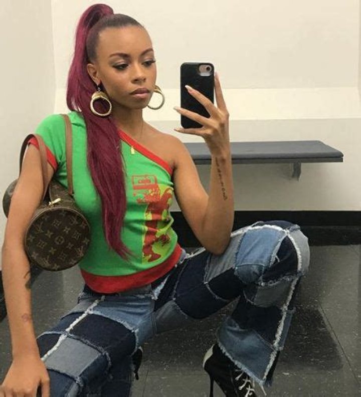 Ravyn Lenae Height, Weight, Net Worth, Age, Birthday, Wikipedia, Who, Instagram, Biography