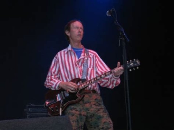 Robby Krieger Height, Weight, Net Worth, Age, Birthday, Wikipedia, Who, Instagram, Biography
