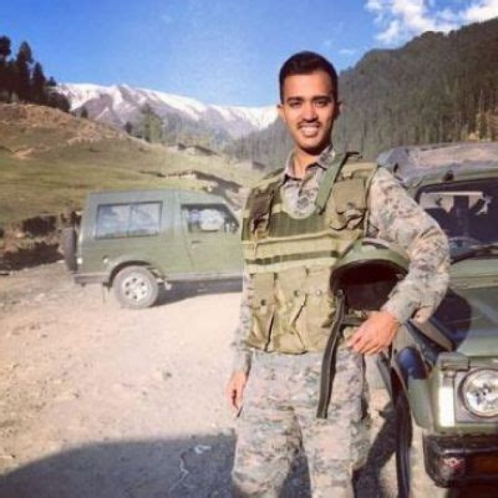 
Safin Hasan Height, Weight, Net Worth, Age, Birthday, Wikipedia, Who, Nationality, Biography 