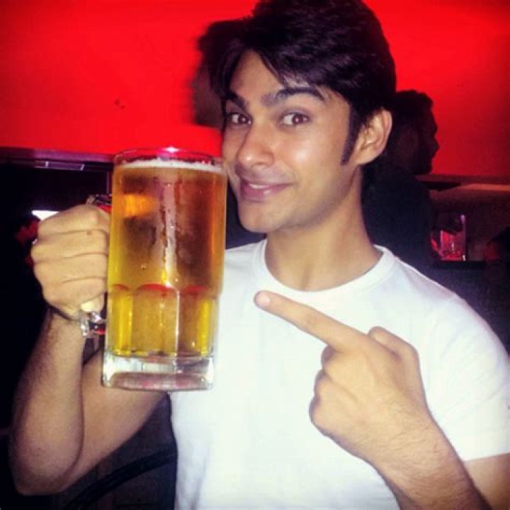 Shresth Kumar Height, Weight, Net Worth, Age, Birthday, Wikipedia, Who, Instagram, Biography