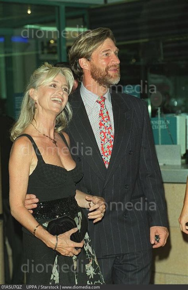 Simon Maccorkindale Height, Weight, Net Worth, Age, Birthday, Wikipedia, Who, Nationality, Biography