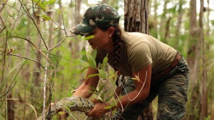 
Tess Lee Joins Swamp People New Season On History Channel 