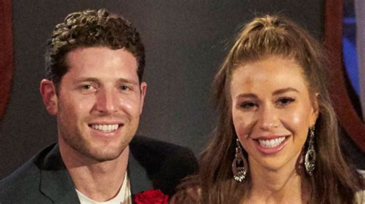 
‘The Bachelorette’ Preview: Gabby Walks Away From Jason After His Shocking Confession 