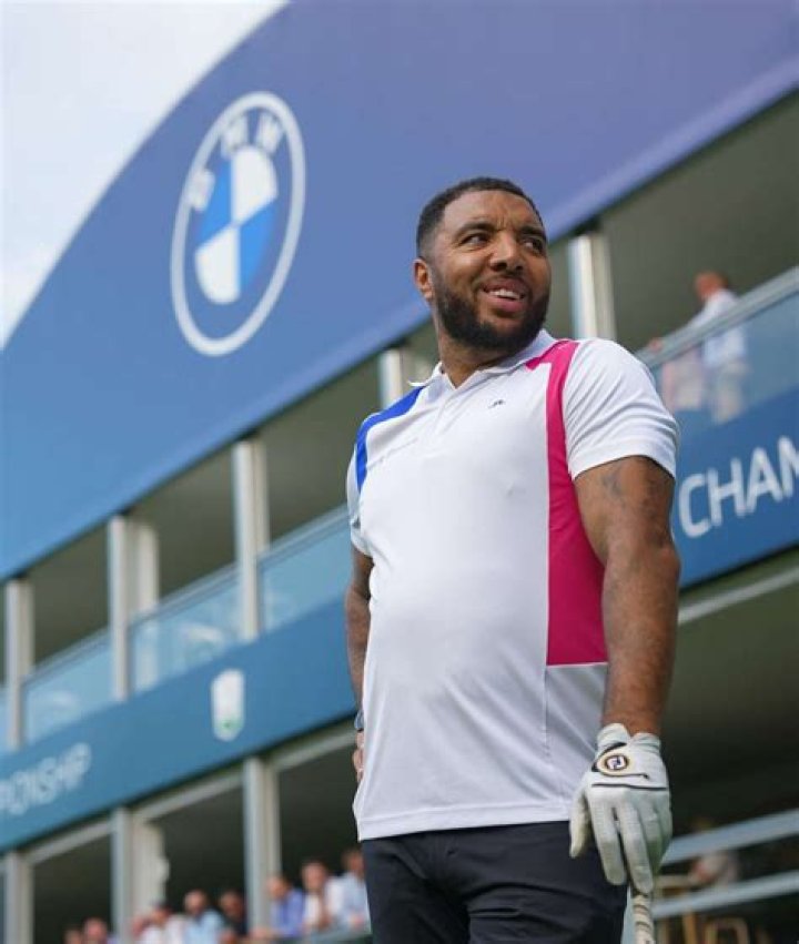 
Troy Deeney Height, Weight, Net Worth, Age, Birthday, Wikipedia, Who, Nationality, Biography 