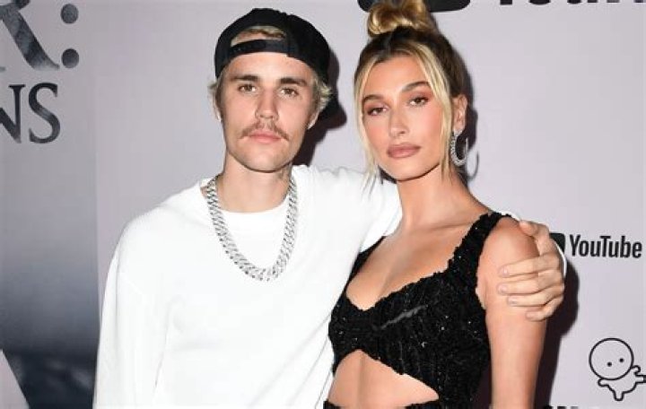 
What We Know About Justin Bieber’s Girlfriend and Why People Think He Is Gay 