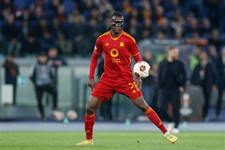 
Who are Evan Ndickas Parents? Evan Ndicka Biography, Parents Name, Nationality and More 