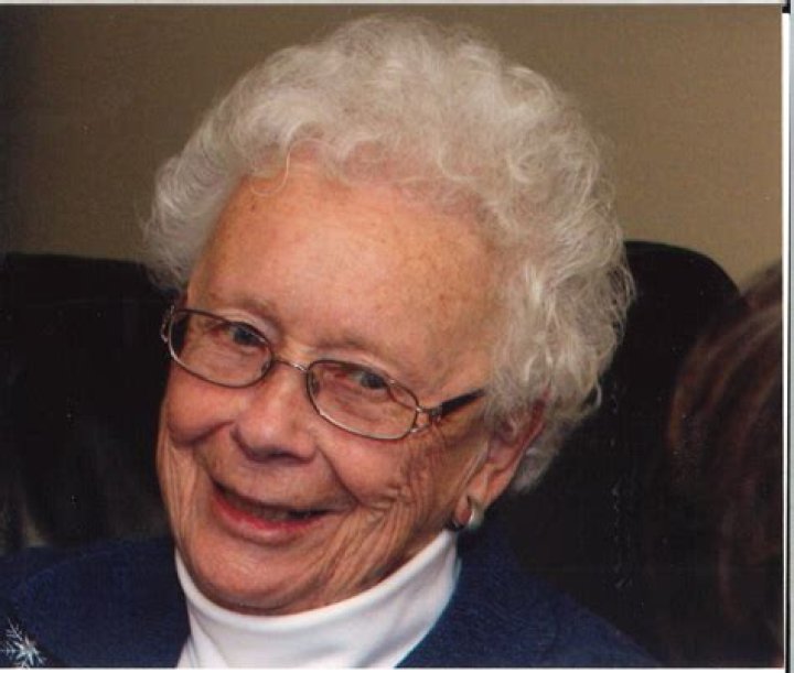 Who Are Ivar Jensen And Margaret Jensen? Ashley Jensen Parents, Siblings And Family