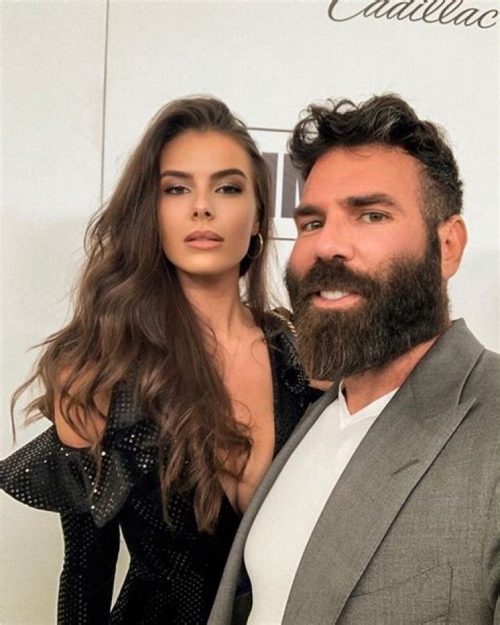 Who Is Dan Bilzerian Girlfriend In 2022? Influencer Current Dating Status And Relationship Explored