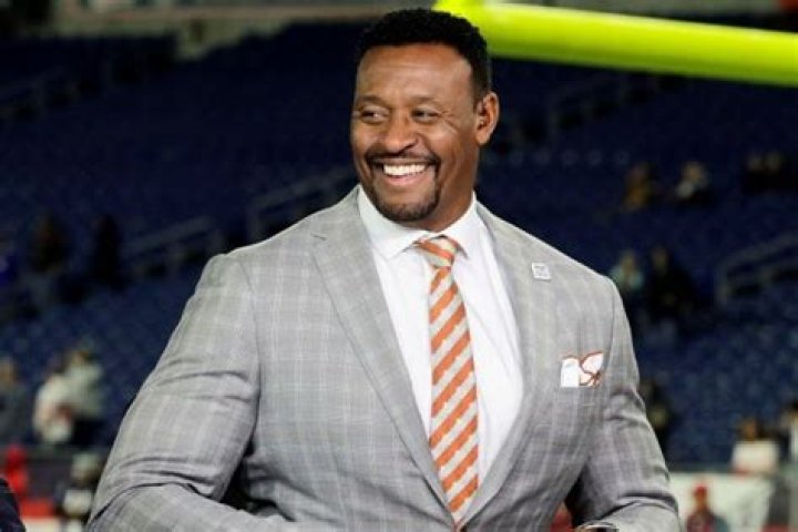 Willie Mcginest Arrest: What Did He Do? Charges And Family Details